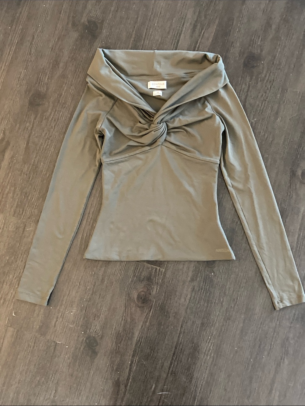 Aritzia Contour Olive Twist-Front Long Sleeve Top, size XS